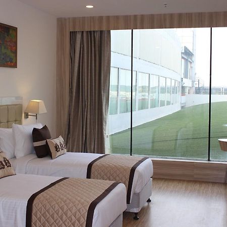 Xenious World Square Hotel Ghaziabad Eksteriør bilde
