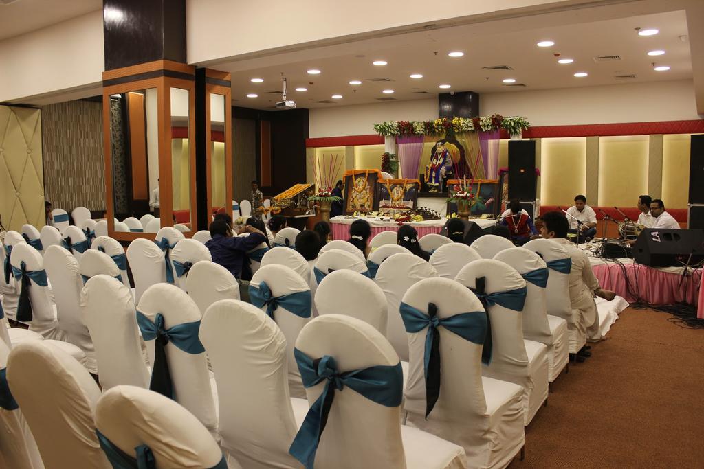 Xenious World Square Hotel Ghaziabad Eksteriør bilde
