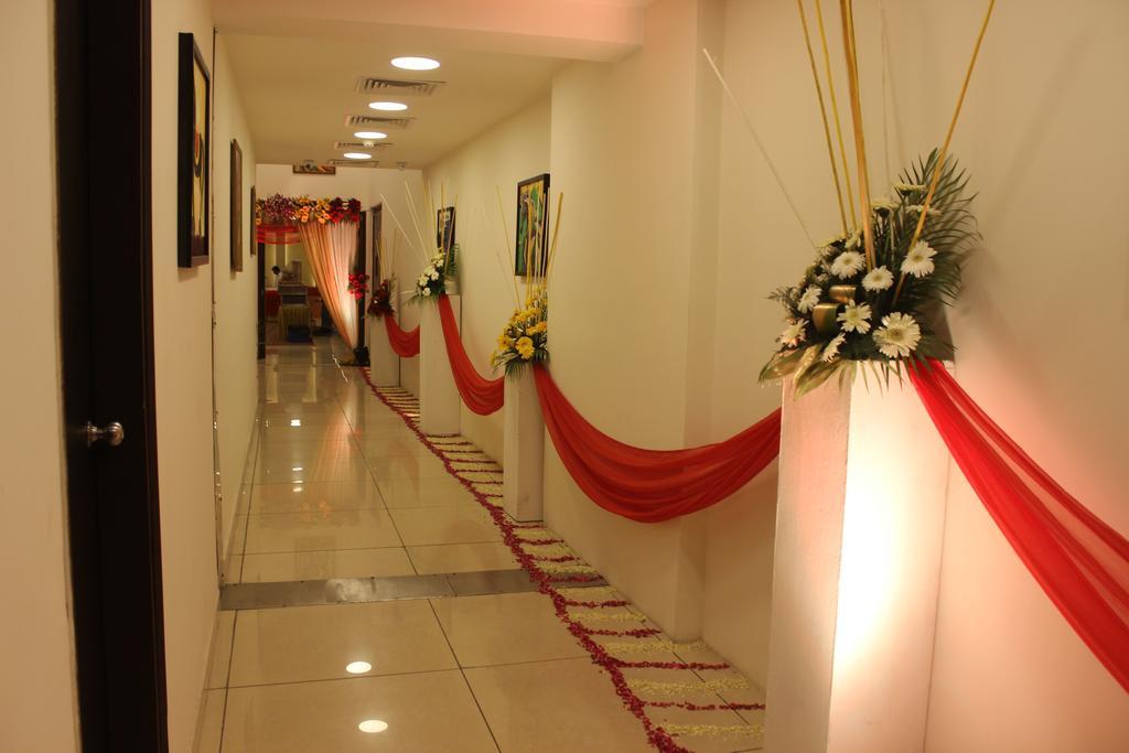 Xenious World Square Hotel Ghaziabad Eksteriør bilde