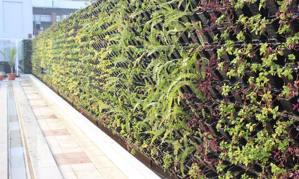 Xenious World Square Hotel Ghaziabad Eksteriør bilde