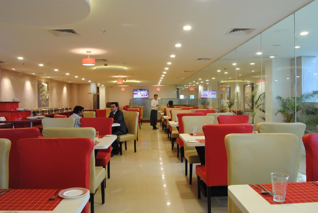 Xenious World Square Hotel Ghaziabad Eksteriør bilde