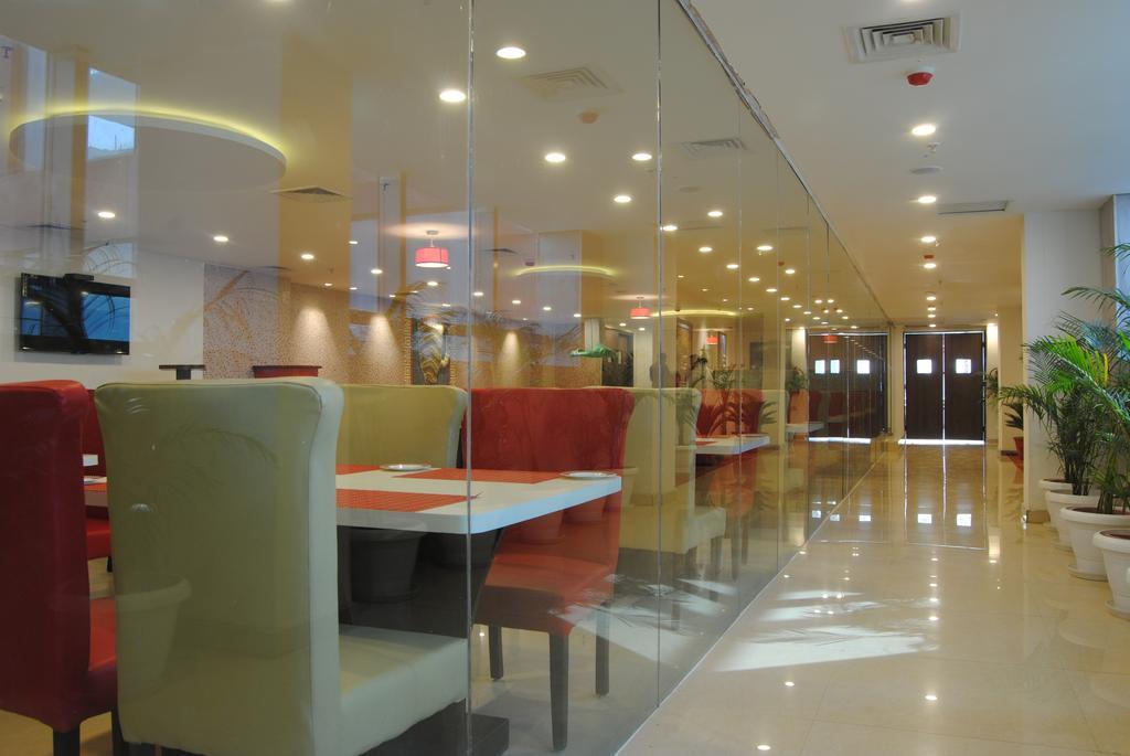 Xenious World Square Hotel Ghaziabad Eksteriør bilde