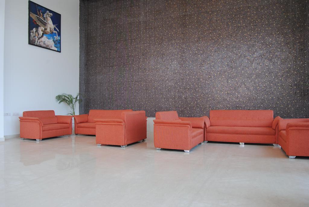 Xenious World Square Hotel Ghaziabad Eksteriør bilde